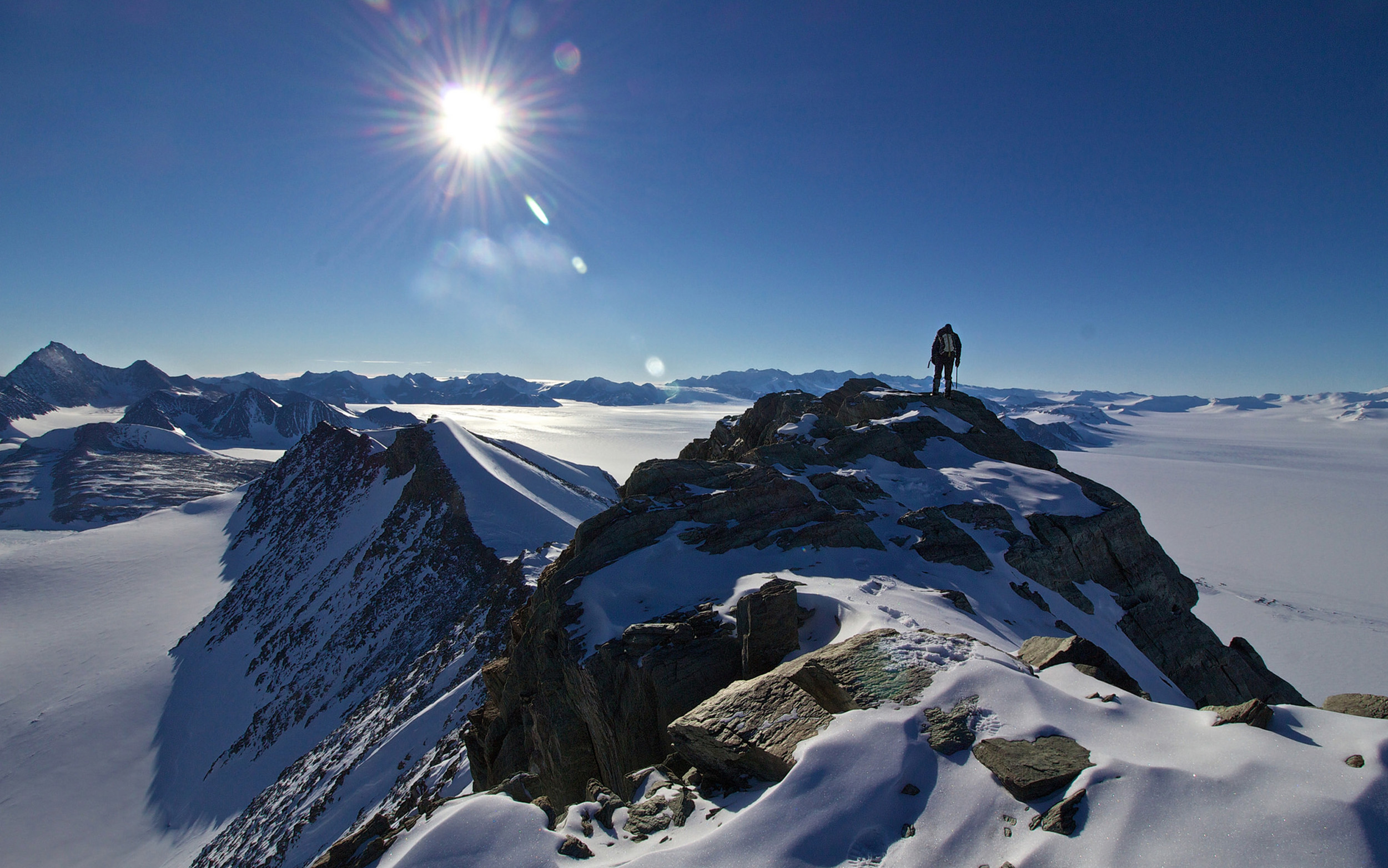 innereantarktis-bergsteigenexchile-antarcticlogisticsandexpedition-S-1 (1)