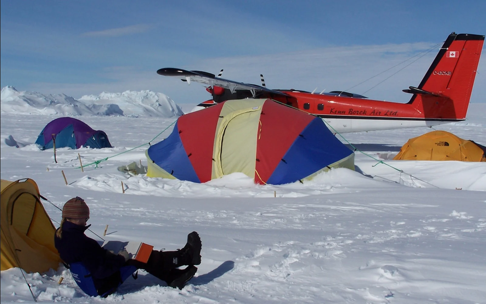 innereantarktis-kaiserpinguineexchile-antarcticlogisticsandexpeditions-igorrechitsky-davidrootes-8