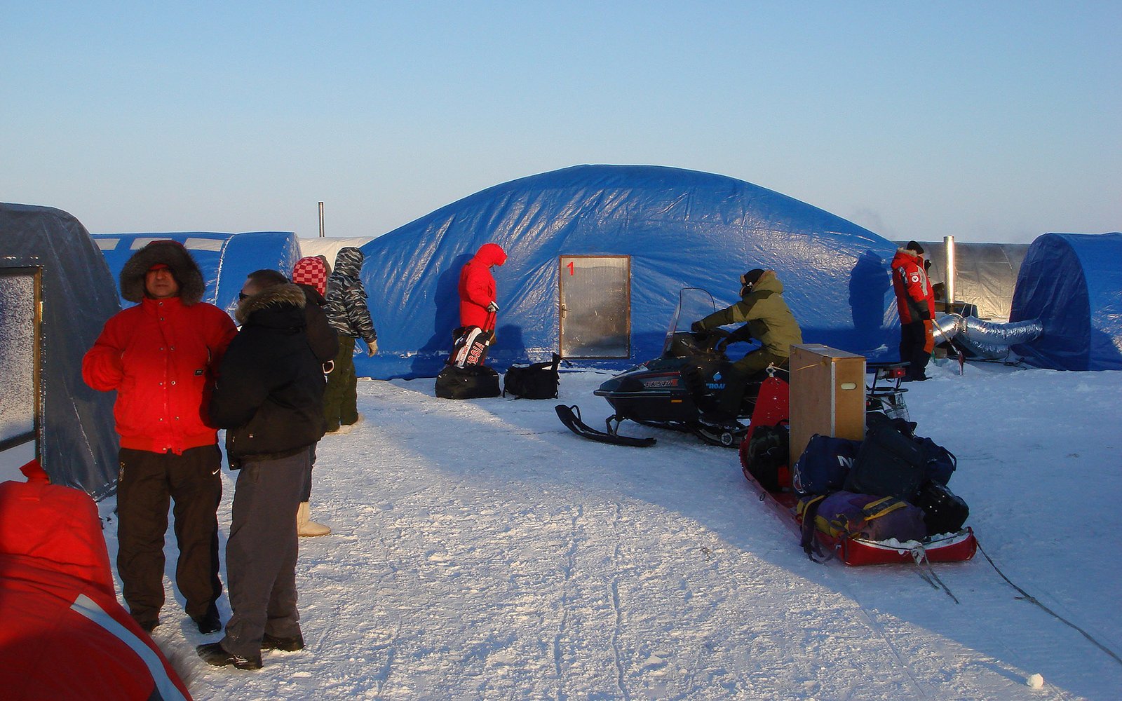 nordpol-exmurmansk-basislager-barneoicecamp-specialtravelclub-5