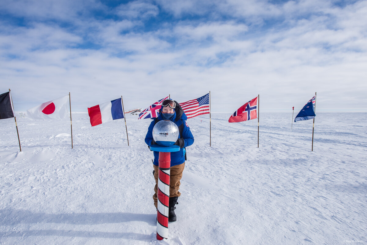 southpole-flights-overnight-3-antarctic-logistics-expeditions-Rory-Martin