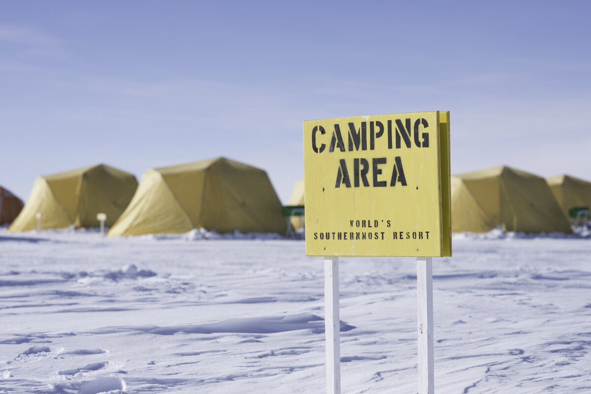 southpole-flights-overnight-6-antarctic-logistics-expeditions-Iain-Rudkin