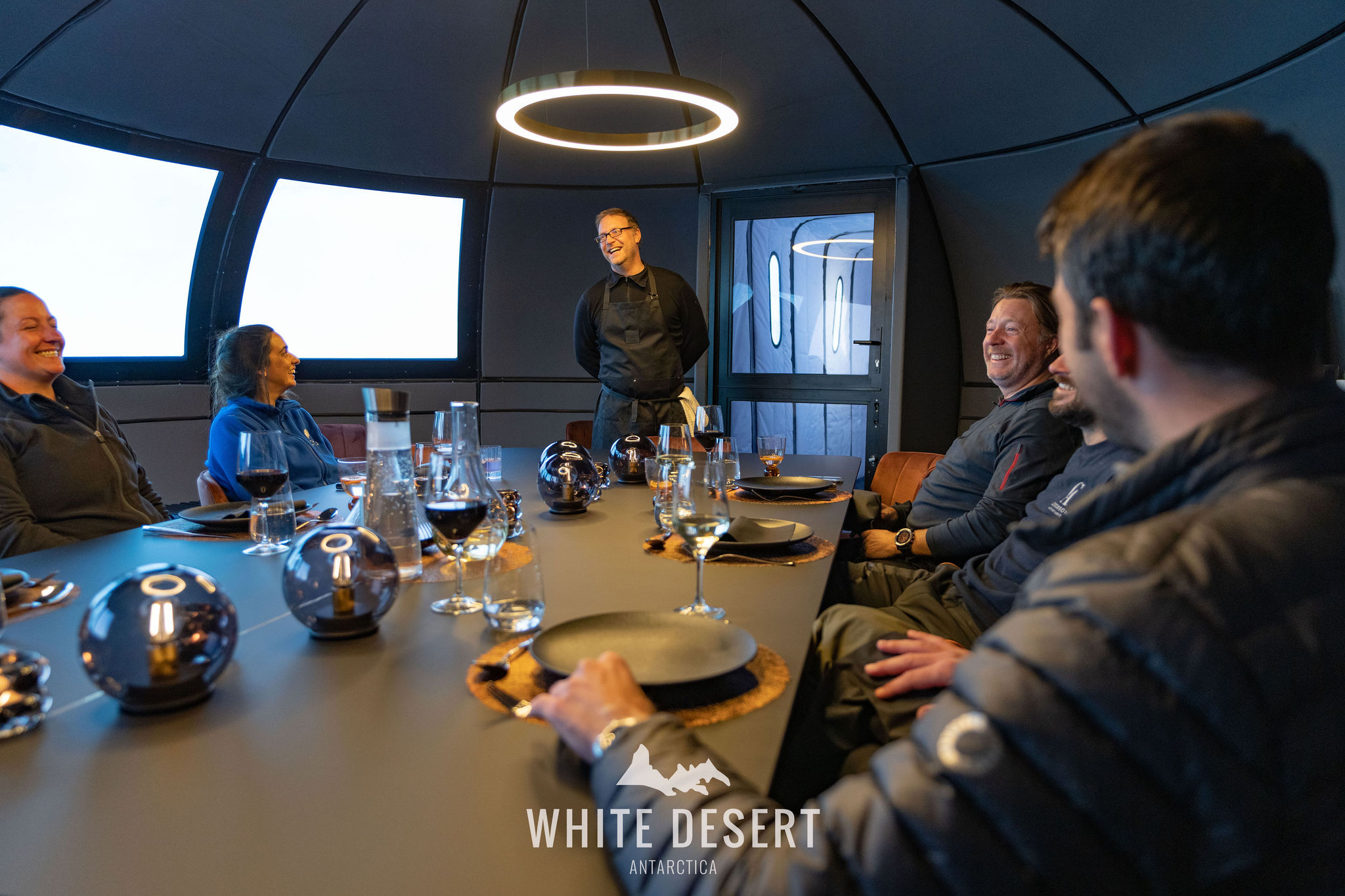 suedpol-kaiserpinguine-ex-suedafrika-camp-echo-5-white-desert-antarctia