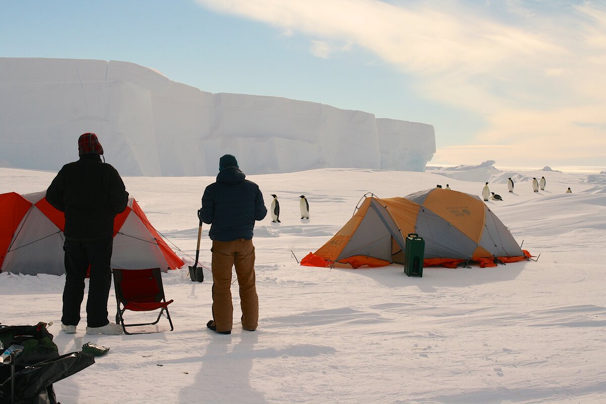 southpole-flights-camps-gould-bay-8-antarctic-logistics-expeditions-Russ-Hepburn