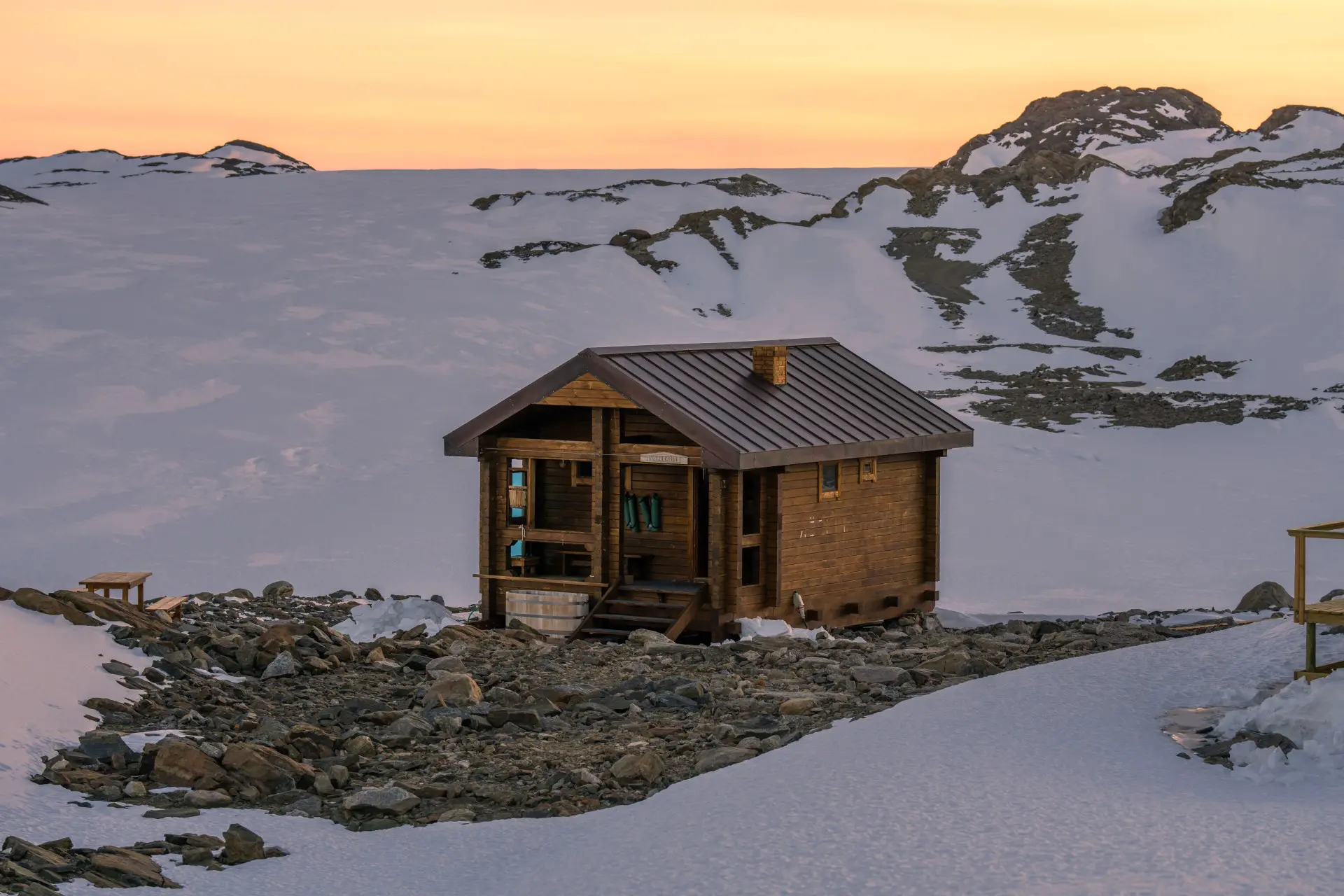 ultimaantarcticaexpeditions-basecamp-2 (1)