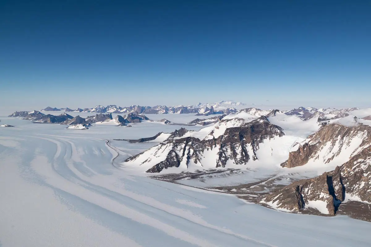 ultimaantarcticaexpeditions-emperors-mountains-5 (2)