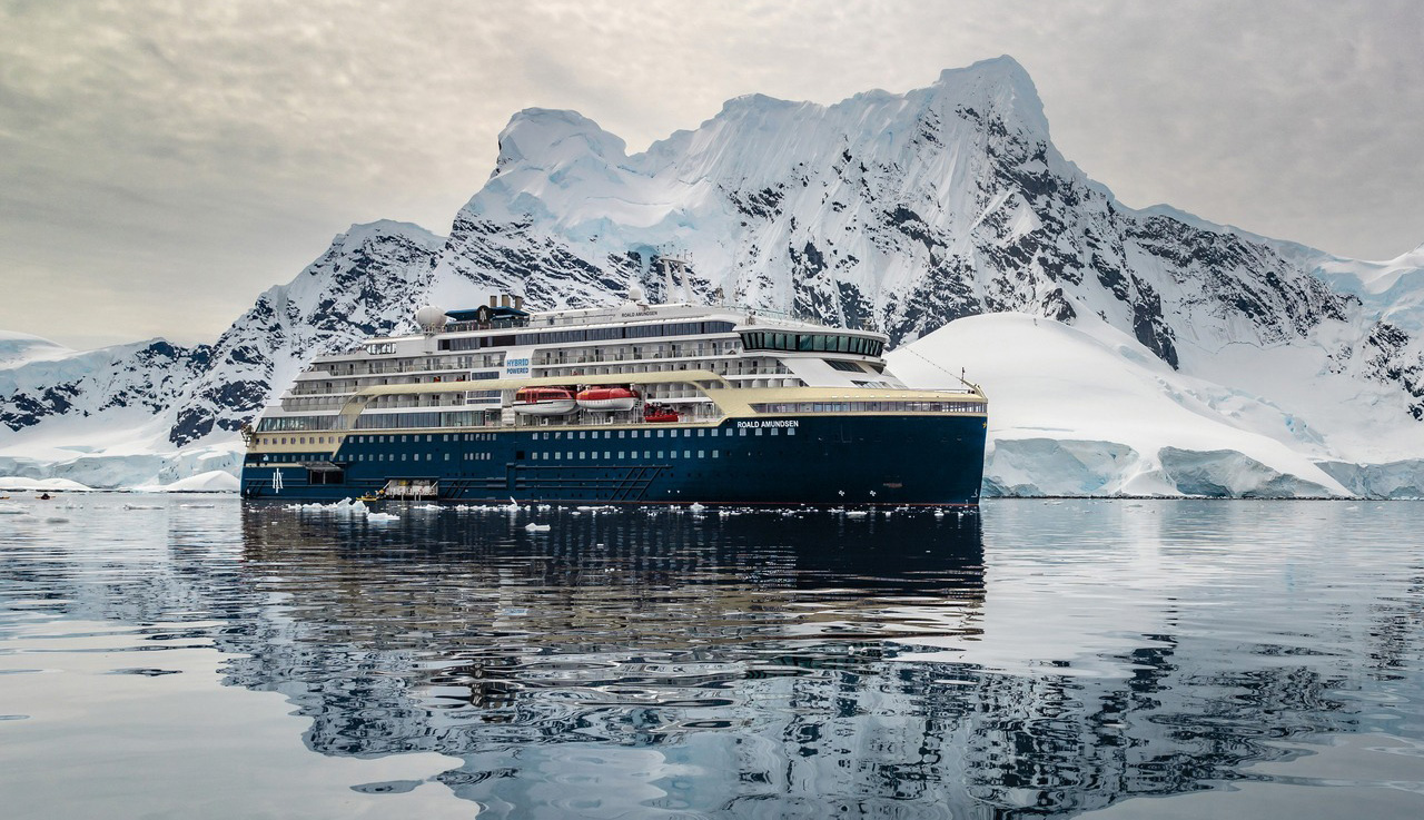 Bild des Schiffes ROALD AMUNDSEN - Expeditionsschiffe - 500 Gäste